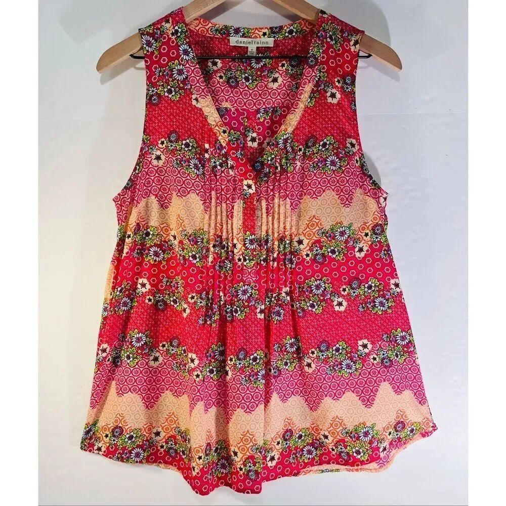 Daniel Rainn Pink Floral Sleeveless Top   Size  M